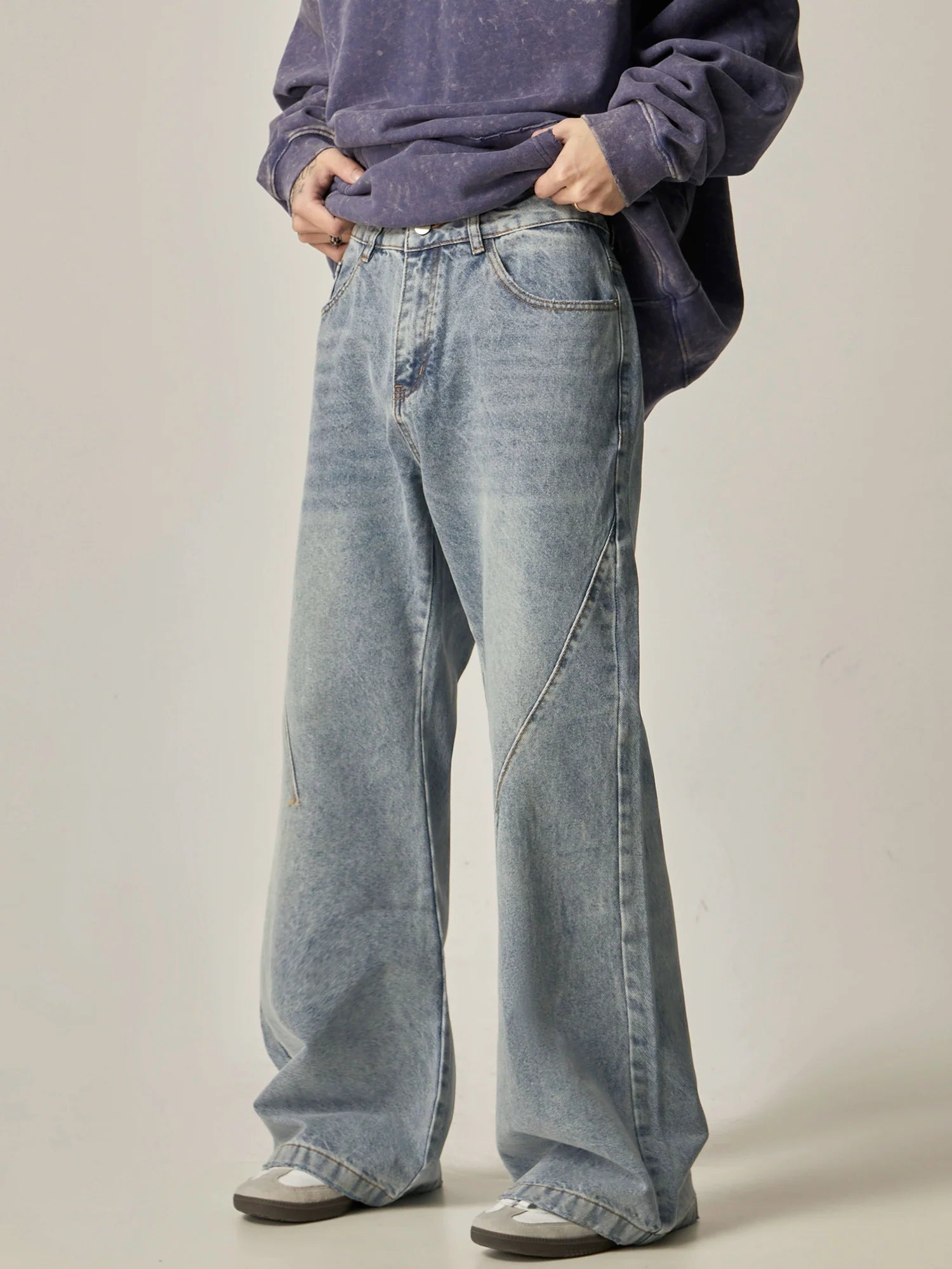 Blue Wash Clean Flare Fit Jeans