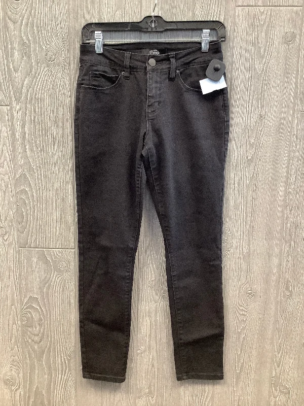 Jeans Skinny By Royalty In Black, Size: 6