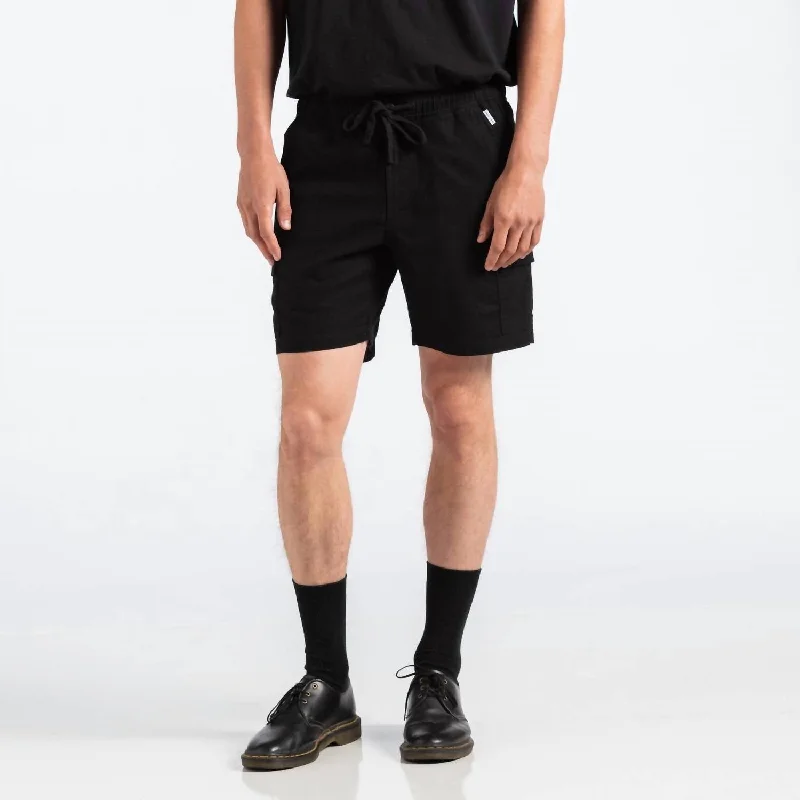 Boundry Walkshort In Dirty Black